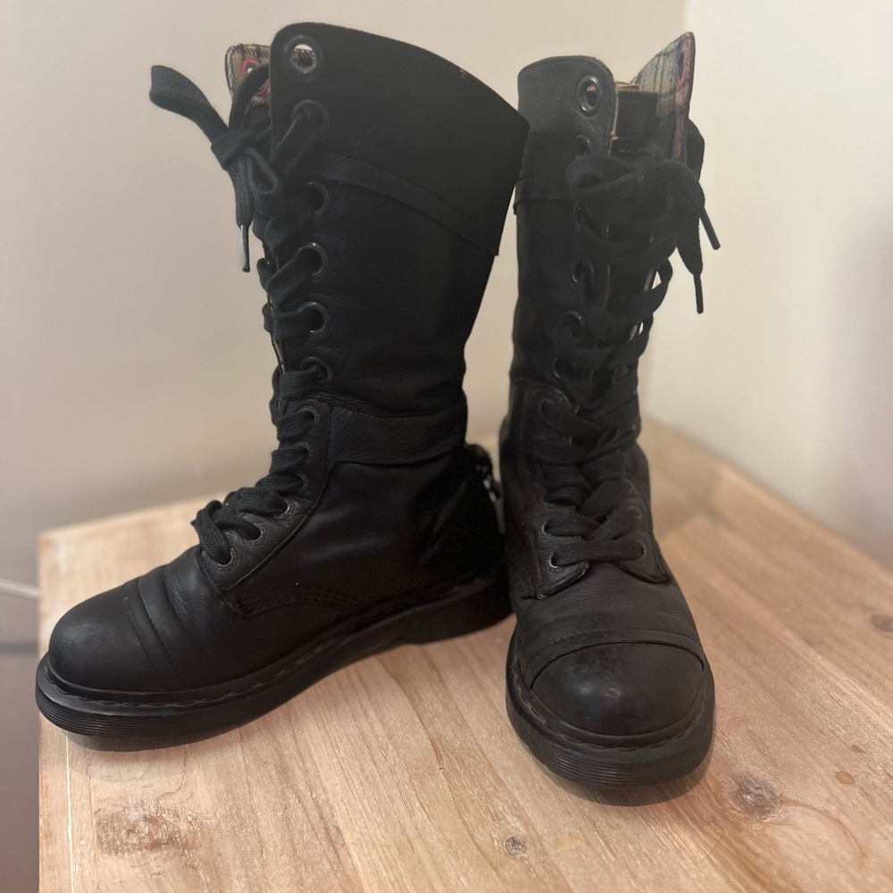 Dr. Martens Triumph 1914 5UK